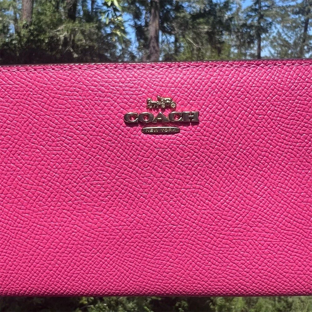 COACH Slim Bifold Wallet PINK Crossgrain Leather with Gold Hardware AUTHENTIC